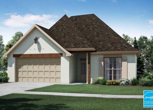 Property at 10589 Highland Lakes Dr, Denham Springs, LA 70726, 4 beds, 2 baths