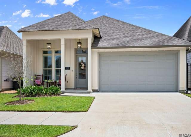 Property at 6606 Oak Garden Dr, Baton Rouge, LA 70816, 3 beds, 2 baths
