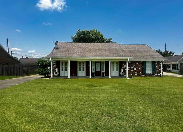Property at 109 Rosedown Dr, Thibodaux, LA 70301, 3 beds, 2 baths
