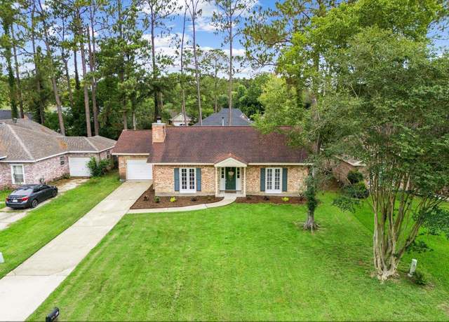 Property at 2158 Rue Pickney St, Mandeville, LA 70448, 3 beds, 2 baths