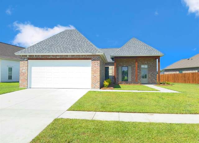 Property at 39532 Hernando De Soto Dr, Darrow, LA 70725, 4 beds, 3 baths