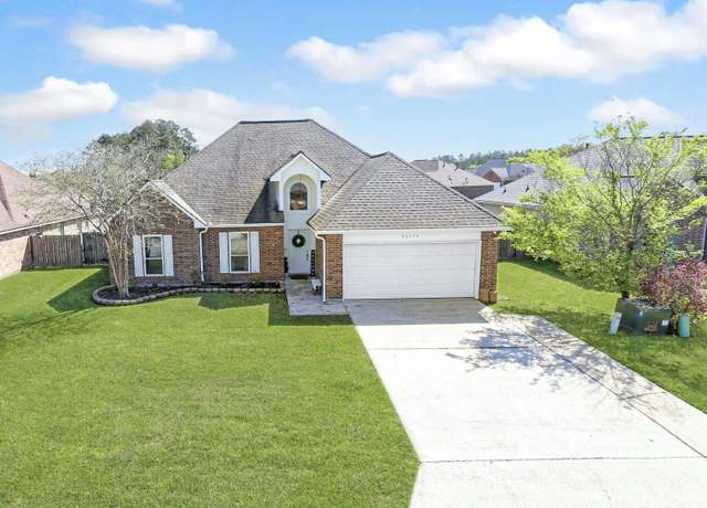 Property at 26174 Bellwoode Dr, Denham Springs, LA 70726, 3 beds, 2 baths