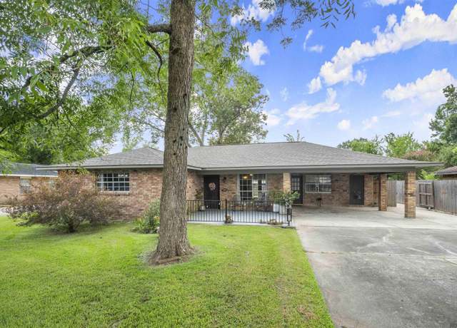Property at 1607 S Sandra Ave, Gonzales, LA 70737, 4 beds, 2 baths