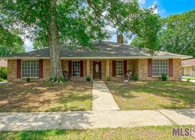 Property at 5606 Stonewall Dr, Saint George, LA 70817, 4 beds, 2.5 baths