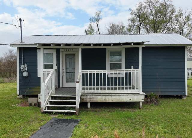 Property at 12259 East St, New Roads, LA 70760, 1 bed, 1 bath