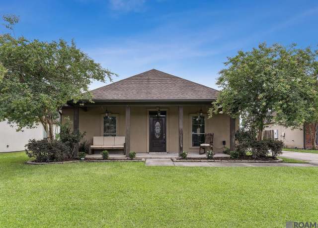 Property at 10771 Fenway Ln, Denham Springs, LA 70726, 3 beds, 2 baths