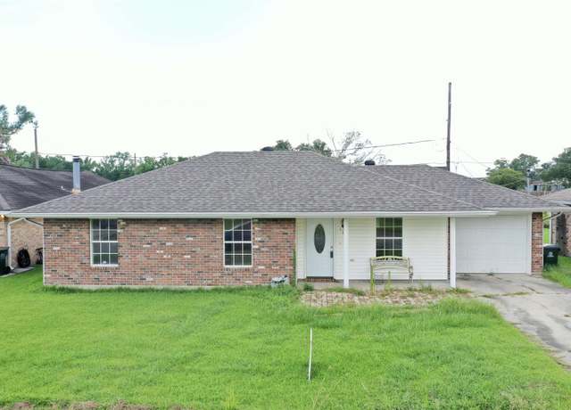 Property at 108 North Terrebonne Dr, Gray, LA 70359, 3 beds, 2 baths