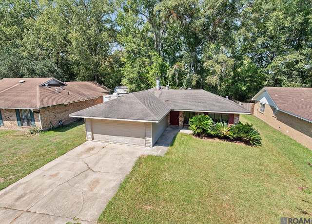 Property at 9040 Metairie Dr, Baton Rouge, LA 70810, 3 beds, 2 baths
