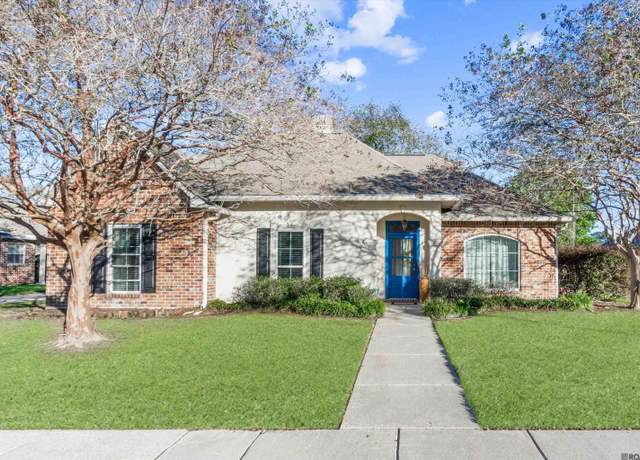 Property at 6500 Summerlin Dr, Zachary, LA 70791, 3 beds, 2 baths