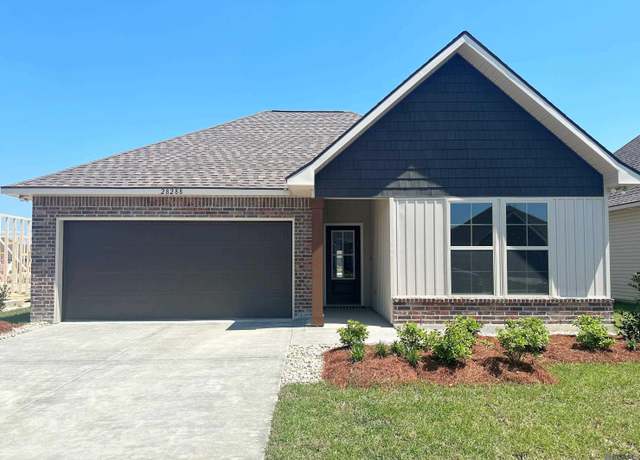 Property at 28288 Moreau Dr, Denham Springs, LA 70726, 4 beds, 2.5 baths