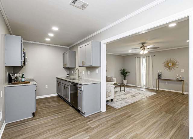 Property at 10021 Avenue B, Baton Rouge, LA 70807, 3 beds, 2 baths
