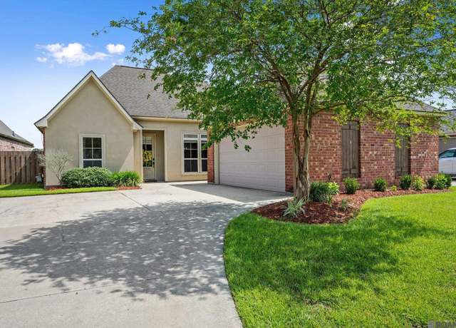 Property at 10931 Springtree Ave, Baton Rouge, LA 70810, 3 beds, 2 baths