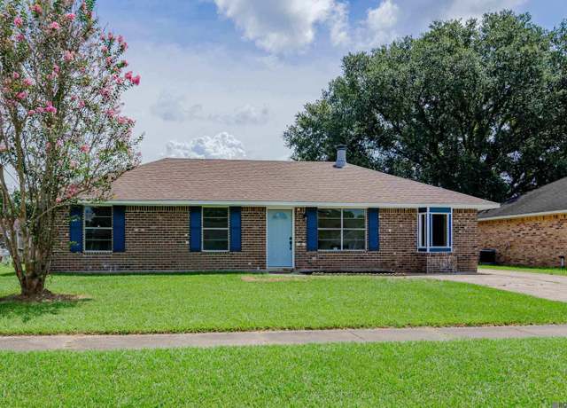 Property at 6040 Lanier Dr, Baton Rouge, LA 70812, 3 beds, 1.5 baths