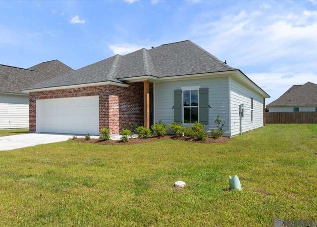 Property at 10449 Highpoint Dr, Denham Springs, LA 70706, 3 beds, 2 baths