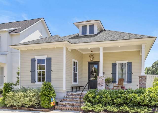 Property at 1142 Centennial Ct, Zachary, LA 70791, 3 beds, 2 baths