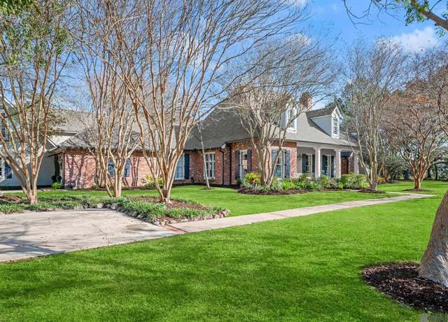 Property at 2524 Laurel Lakes Ave, Baton Rouge, LA 70820, 6 beds, 5 baths