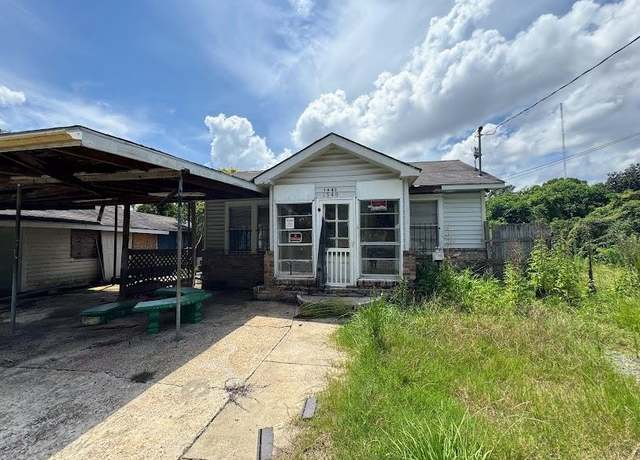 Property at 1940 Nebraska St, Baton Rouge, LA 70802, 3 beds, 2 baths