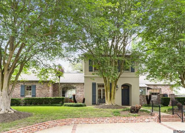 Property at 17939 Crossing Blvd, Saint George, LA 70810, 4 beds, 3 baths