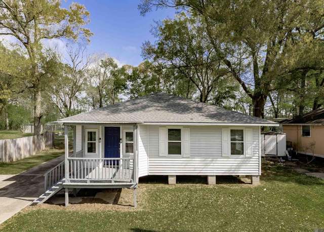 Property at 3981 N Row Ave, Zachary, LA 70791, 3 beds, 1.5 baths