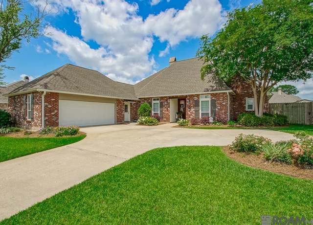 Property at 3254 White Lane Dr, Saint George, LA 70816, 4 beds, 3 baths