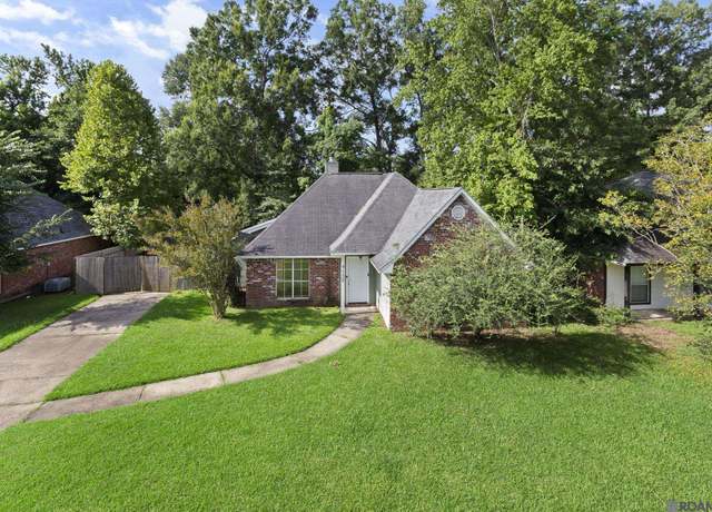 Property at 9130 Mason Dr, Denham Springs, LA 70726, 3 beds, 2 baths