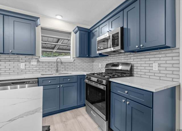 Property at 12814 Teakwood Dr, Baker, LA 70714, 3 beds, 2 baths