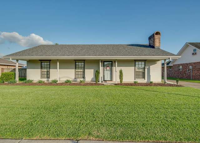Property at 816 Chene Dr, Houma, LA 70364, 3 beds, 2 baths