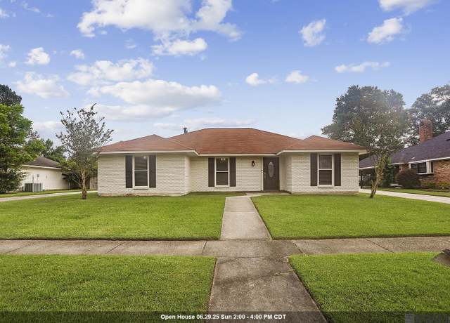 Property at 13533 Willowridge Ave, Baton Rouge, LA 70817, 4 beds, 2.5 baths