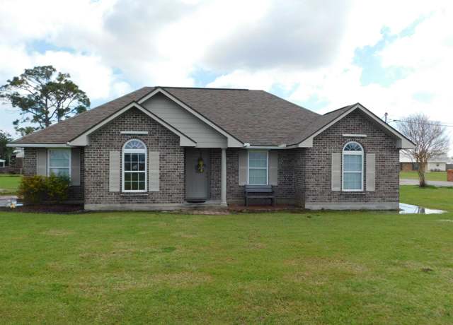 Property at 115 East 69th Pl, Cut Off, LA 70345, 3 beds, 2 baths