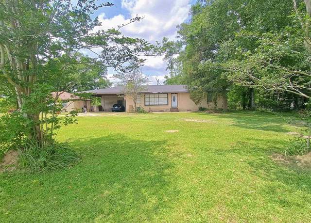Property at 12487 Greenwell Springs Rd, Baton Rouge, LA 70814, 3 beds, 2 baths