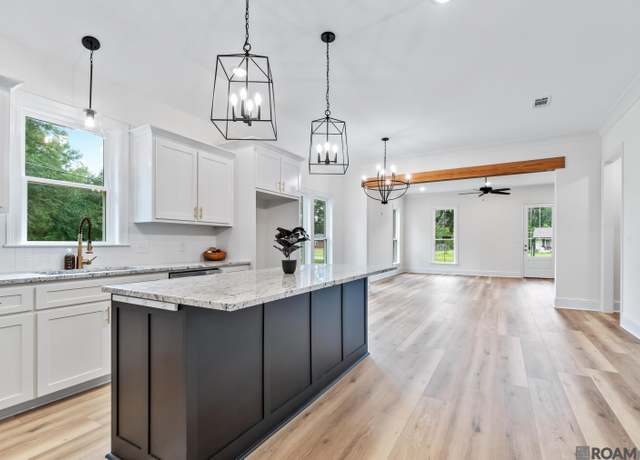 Property at 31860 Netterville Rd, Denham Springs, LA 70726, 3 beds, 2.5 baths