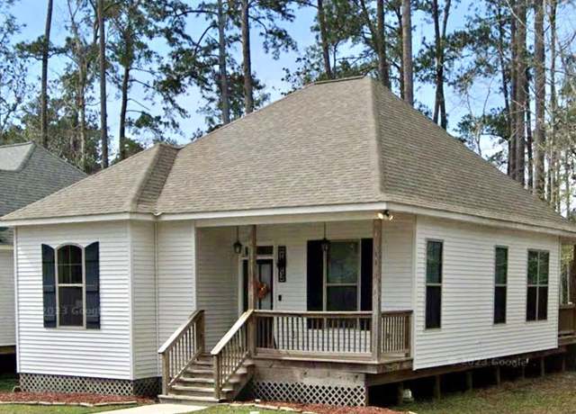 Property at 60487 Coral St, Lacombe, LA 70445, 3 beds, 2 baths