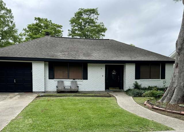 Property at 1221 Onstead St, Morgan City, LA 70380, 4 beds, 2 baths