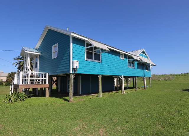 Property at 3742 Highway 1, Grand Isle, LA 70358, 4 beds, 3 baths