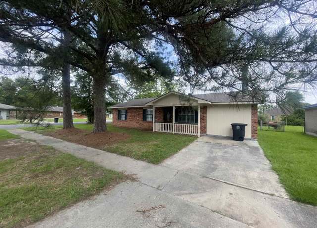 Property at 6822 Oak Park Dr, Baton Rouge, LA 70812, 3 beds, 1.5 baths