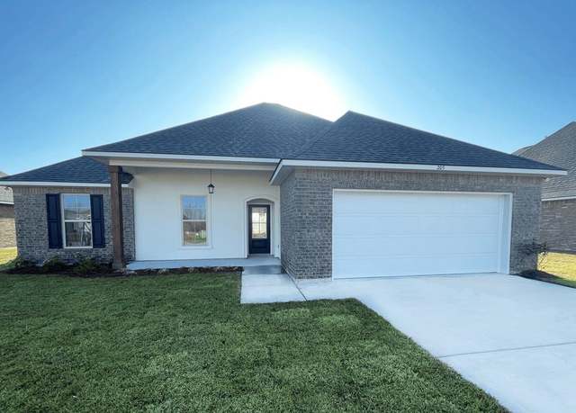 Property at 205 Pond Dr, Thibodaux, LA 70301, 4 beds, 2 baths