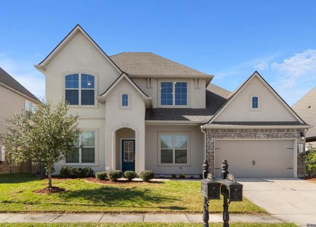 Property at 3833 Canal Bank Dr, Slidell, LA 70461, 4 beds, 2.5 baths