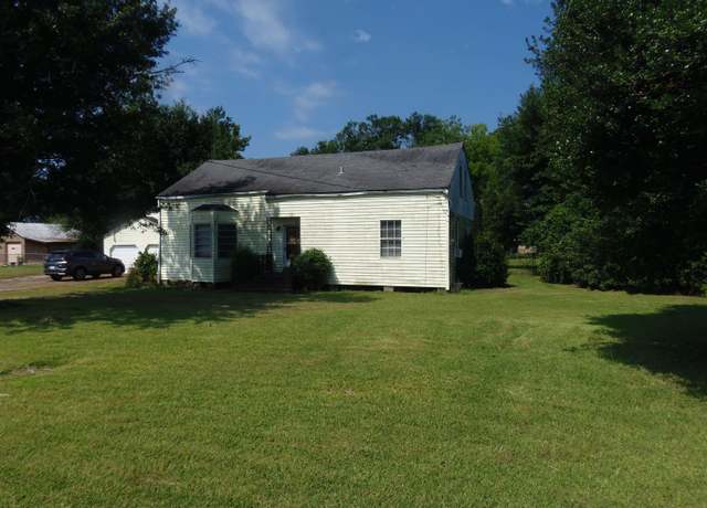 Property at 1718 Oakley St, Thibodaux, LA 70301, 5 beds, 2 baths