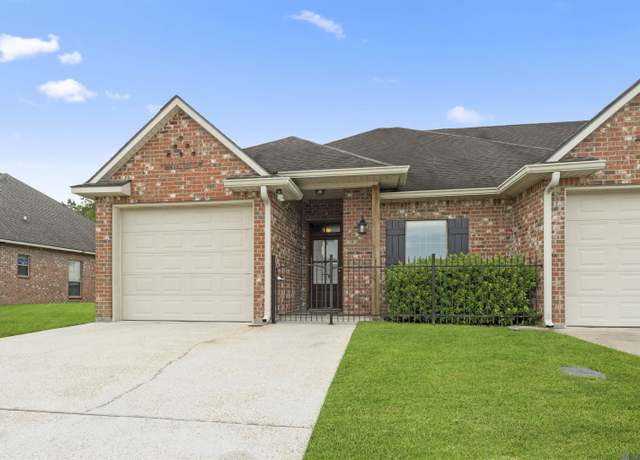 Property at 11362 Palmetto Lake Ave, Denham Springs, LA 70726, 3 beds, 2 baths