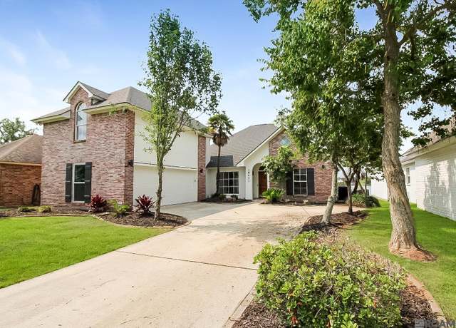 Property at 18421 Lake Iris Ave, Baton Rouge, LA 70817, 4 beds, 3 baths