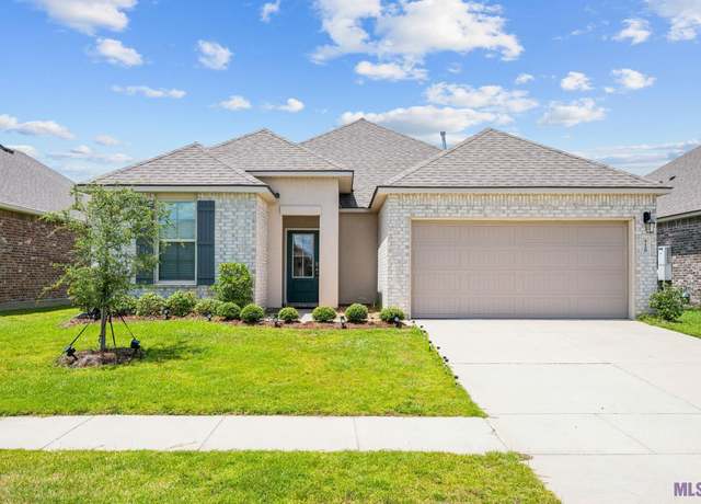 Property at 5129 Clarkston Grove Dr, Slidell, LA 70461, 3 beds, 2 baths