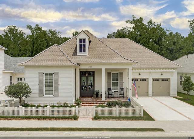 Property at 2748 Pointe-marie Dr, Baton Rouge, LA 70820, 4 beds, 3.5 baths