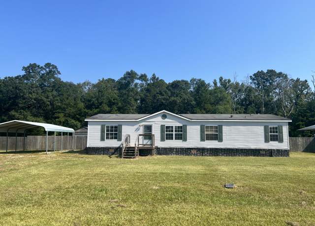 Property at 9983 King Arthur Ave, Denham Springs, LA 70706, 3 beds, 2 baths