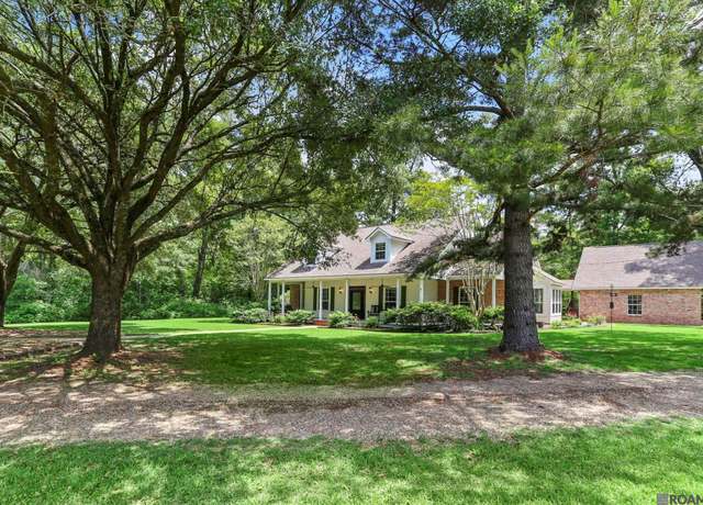 Property at 4346 Folkes Rd, St Francisville, LA 70775, 4 beds, 3.5 baths