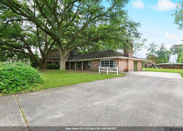Property at 31621 Netterville Rd, Denham Springs, LA 70726, 4 beds, 3 baths
