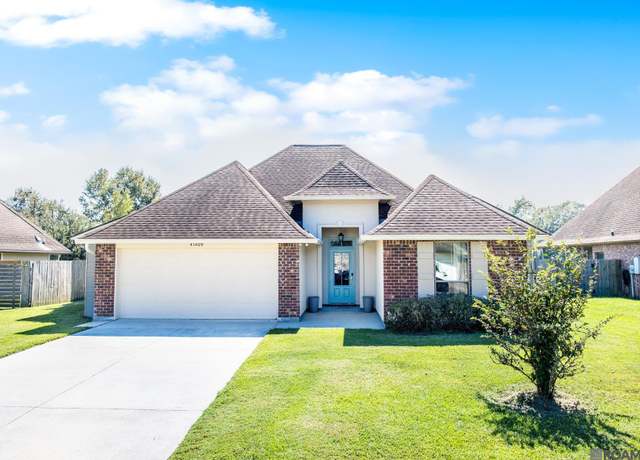 Property at 41409 Stonebrook Ave, Prairieville, LA 70769, 3 beds, 2 baths