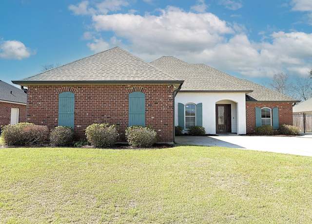 Property at 316 Brentwood Dr, Houma, LA 70360, 4 beds, 2 baths