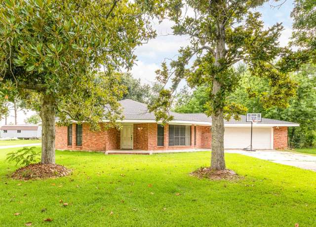 Property at 1429 Highway 665, Montegut, LA 70377, 3 beds, 3 baths