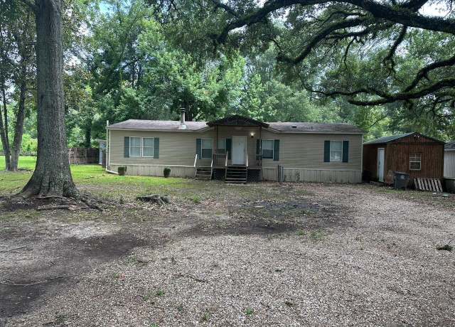 Property at 15713 Greenwell Springs Rd, Greenwell Springs, LA 70739, 4 beds, 2 baths
