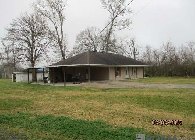 Property at 14219 Adam Arceneaux Dr, Gonzales, LA 70737, 2 beds, 2 baths